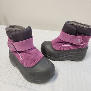 The North Face Toddler Pink Winter Boots Size 7.  #X17